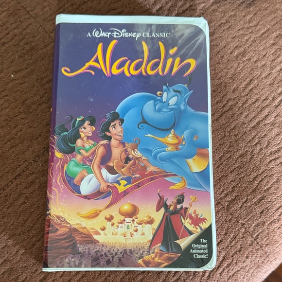 Aladdin VHS Tape - Picture 1 of 1